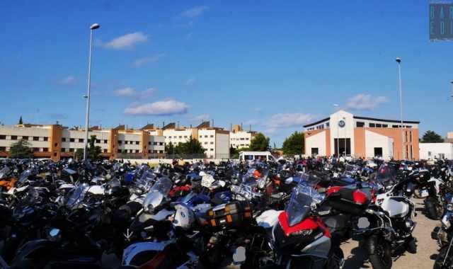 Trecento motociclisti rendono omaggio a Tommy, il meccanico barese morto in Austria